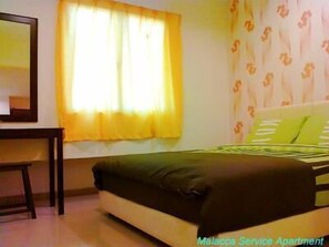 ミニバー、アイロン / アイロン台、WiFi (無料)