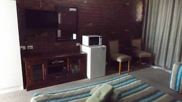 Standard Twin Room, 1 Bedroom, Ground Floor | Room amenity