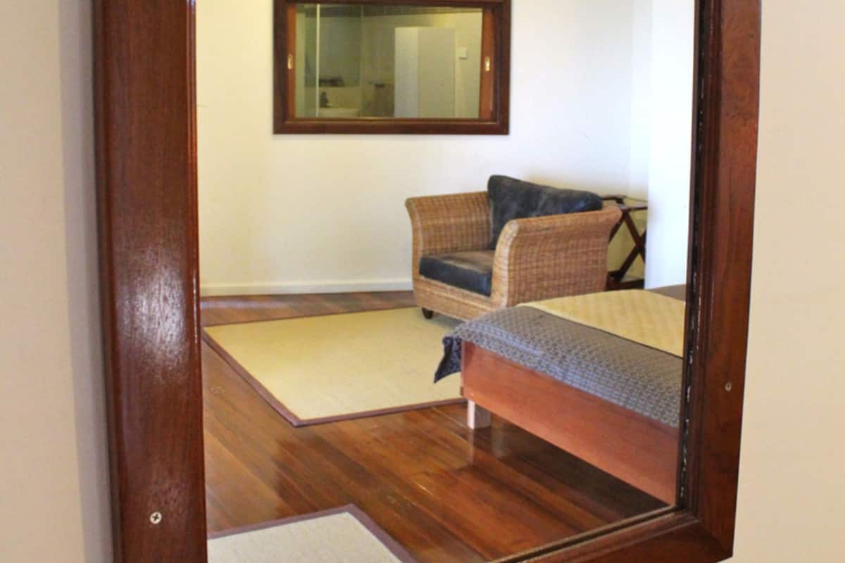 in-room safe, desk, iron/ironing board, free wifi