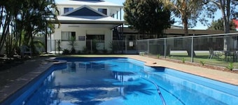 Bargara Beach Motor Inn