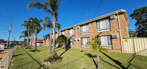 Front of property - Sussex Inlet Motel (Sussex Inlet)