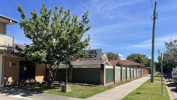 Bagian depan properti