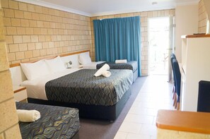 Habitación estándar, para no fumadores (Triple Share) | Vista desde la habitación