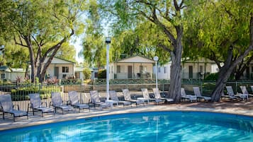 Indoor pool, 2 outdoor pools, sun loungers