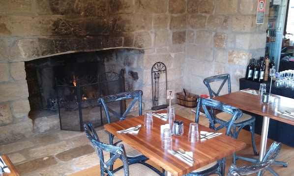 Cafe - Mulla Villa (Wollombi)