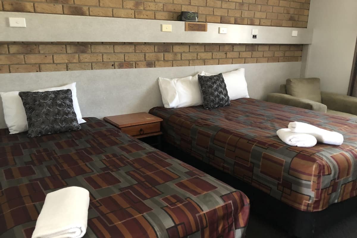 Superior Dog Friendly | Free WiFi, bed sheets