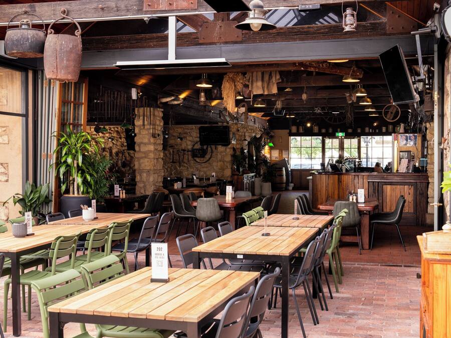 Lunch and dinner served, Modern European cuisine