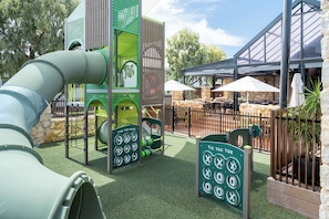 Children's play area - outdoor - Naracoorte Hotel Motel (Naracoorte)