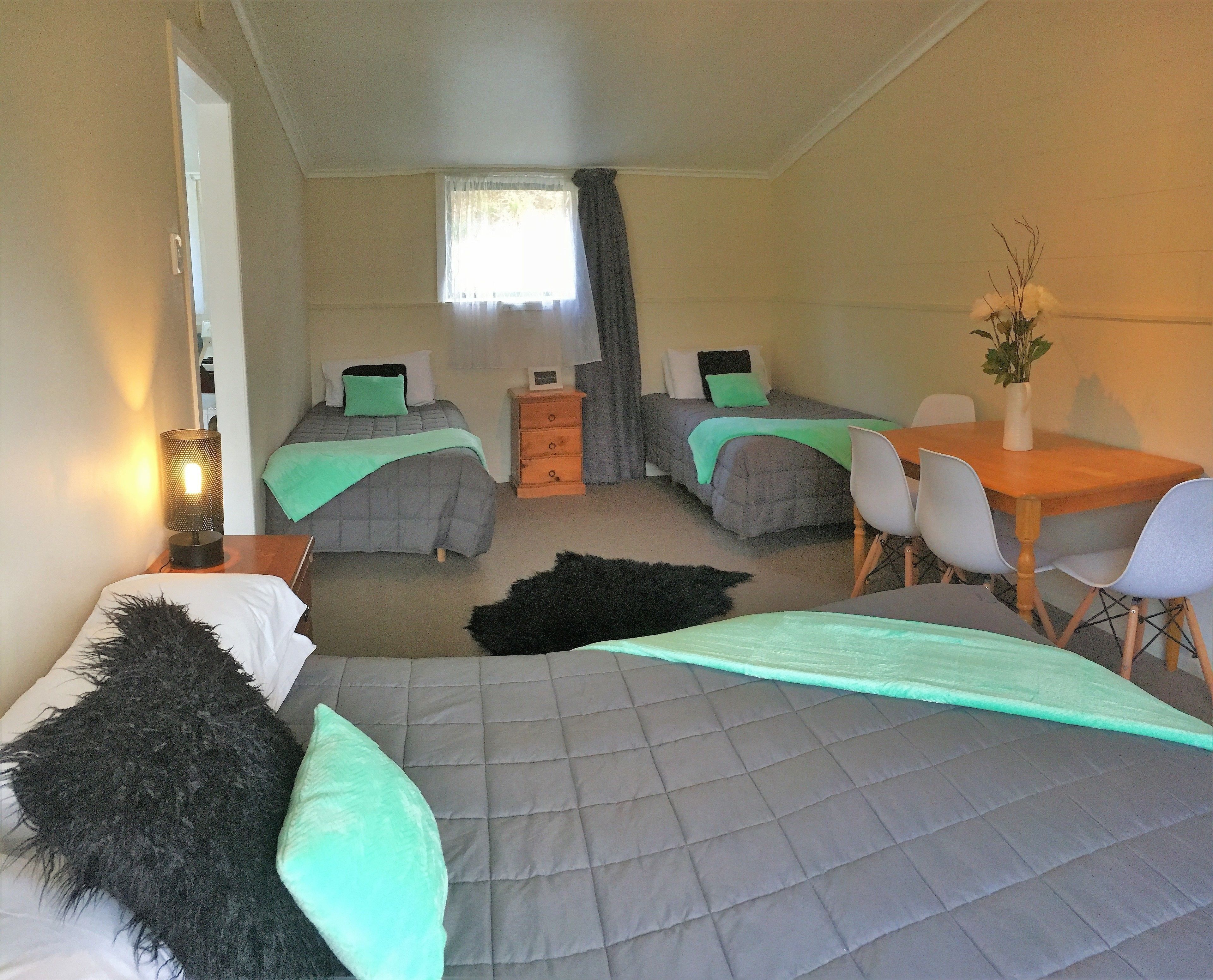 Free WiFi, bed sheets