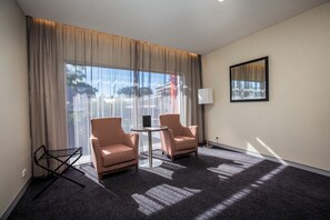 Televisión LCD 42 pulgadas con canales de televisión digitales