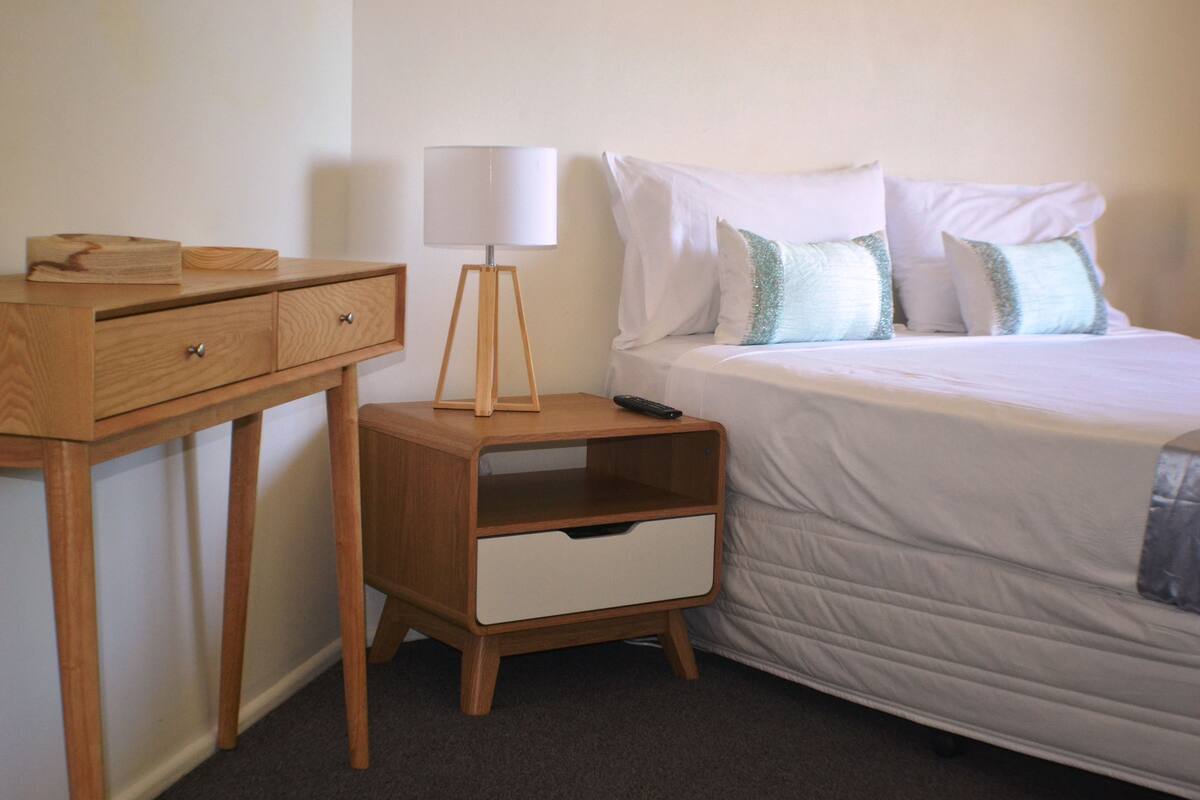 Egyptian cotton sheets, premium bedding, in-room safe, blackout curtains