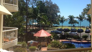 View from room - Charlton Apartments (Torquay)