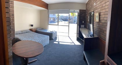 Downtown Motel