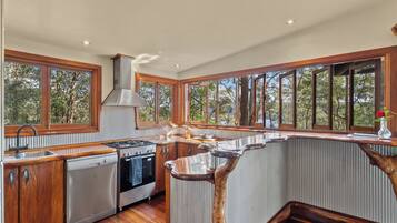 Camera (The Nest - 2 Nights) | Cucina privata | Frigorifero, microonde, piano cottura, macchina per tè/caffè