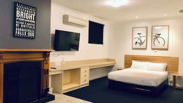 Standardzimmer, 1 Queen-Bett, Whirlpool | Individuell dekoriert, individuell eingerichtet