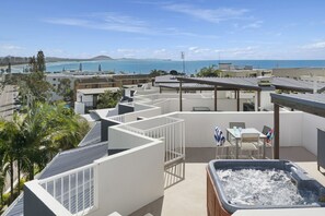Rooftop terrace - Ocean Vista On Alex (Alexandra Headland)