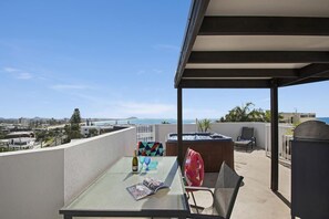 Terrace/patio - Ocean Vista On Alex (Alexandra Headland)