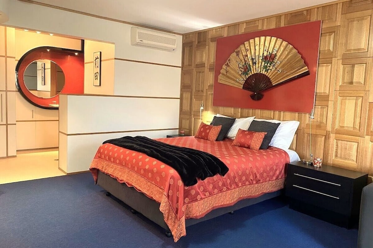 Premium bedding, pillowtop beds, minibar, individually decorated