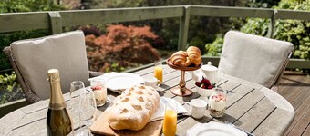 Woolrich Historic Garden Cottage