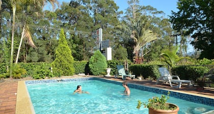 Beerwah Glasshouse Mountains Motel