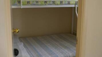 Deluxe Cabin, 2 Bedrooms | 2 bedrooms, iron/ironing board, WiFi