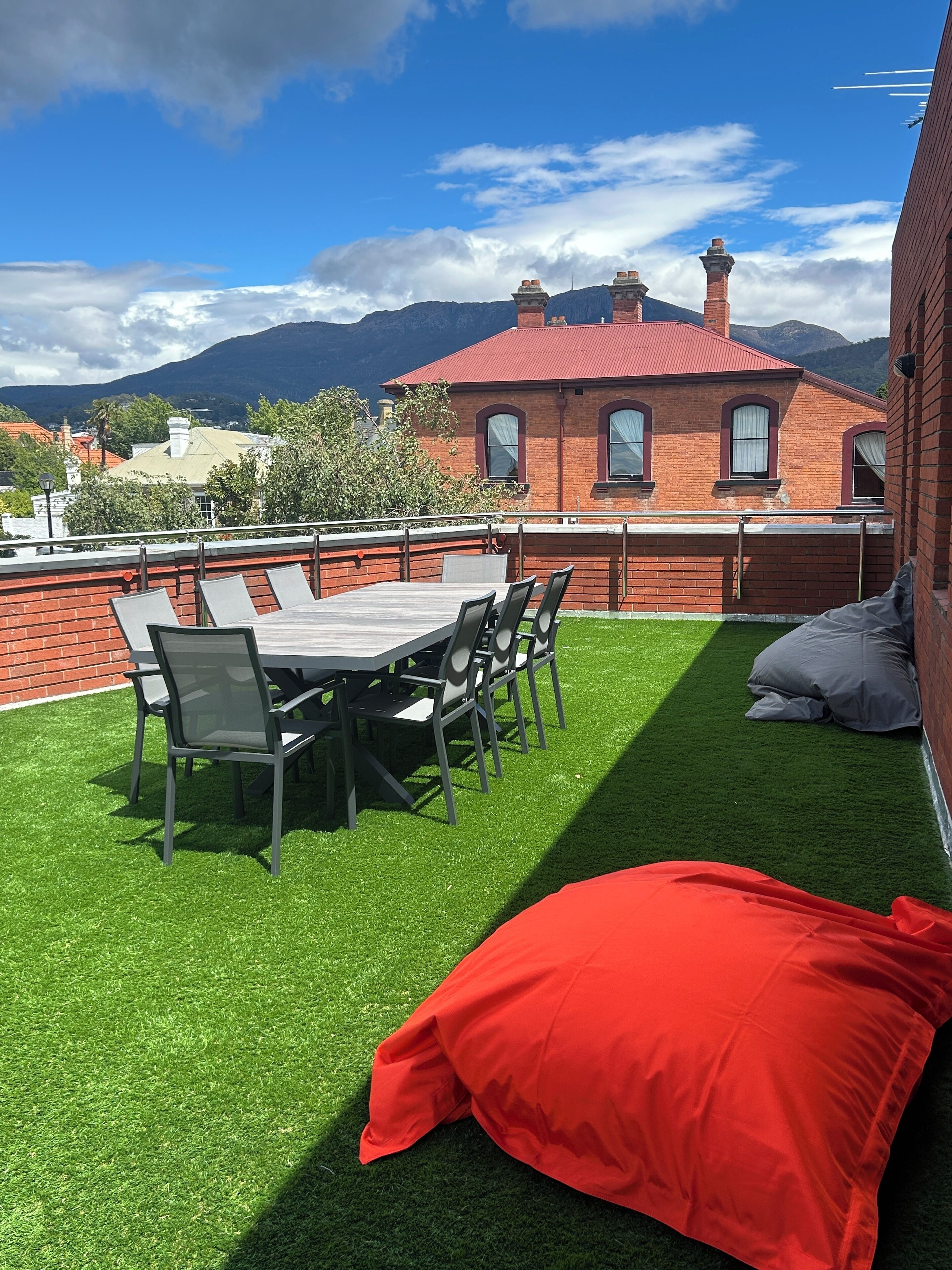 Suite estándar, 2 habitaciones, cocina básica (Hampden Suite) | Terraza o patio