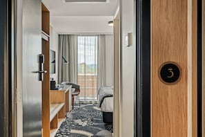 Standard Room, 1 King Bed, Non Smoking, River View | Coffee and/or coffee maker - The Prince Of Wales Hotel (Battery Point)