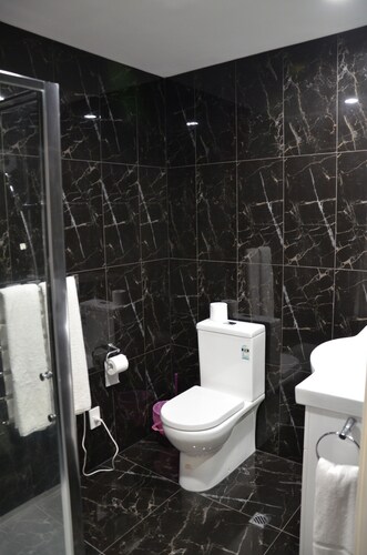 Parnell City Lodge