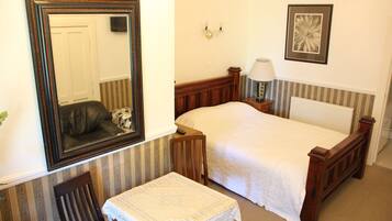 Standard Studio (Twin Studio Room) | Iron/ironing board, WiFi