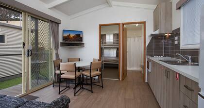 Warrnambool Motel and Holiday Park