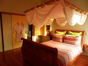 Luxury-Suite, 1 Schlafzimmer (Hide or Seek) | 1 Schlafzimmer, individuell dekoriert, individuell eingerichtet