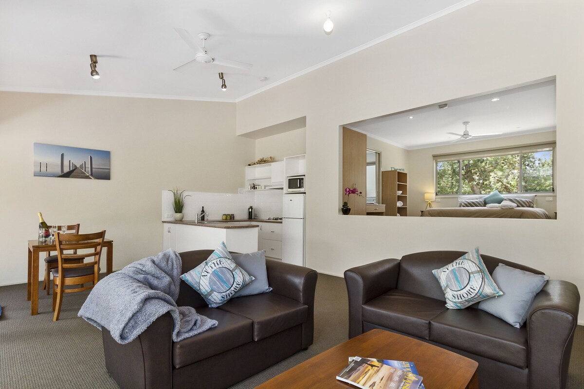 Suite, 1 Bedroom | Living area | Plasma TV, DVD player