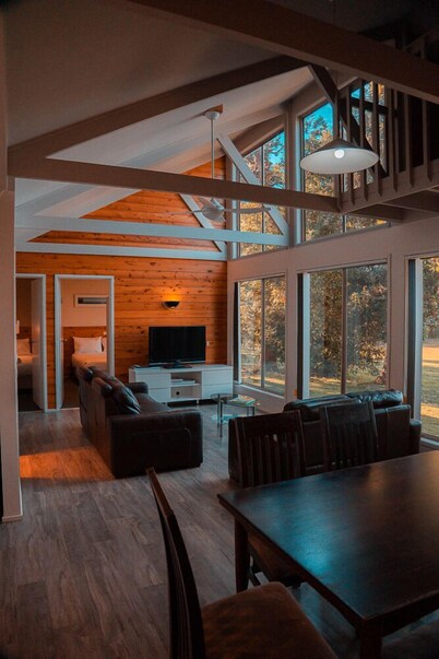 Waterfront Retreat At Wattle Point