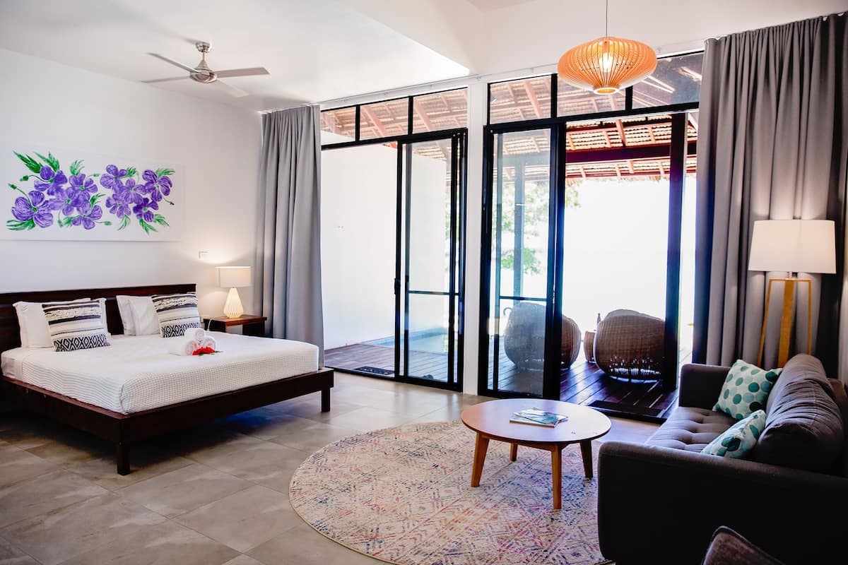 1 bedroom, premium bedding, minibar, in-room safe