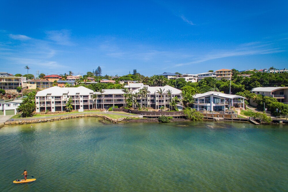 Sunrise Cove Holiday Apartments