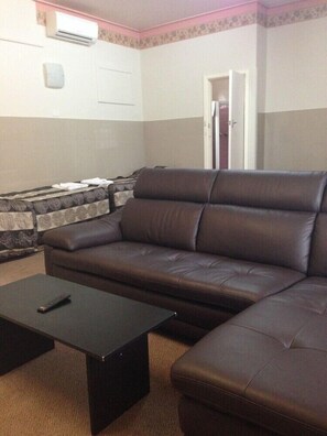 TV - Avalon Motel (Mount Gambier)