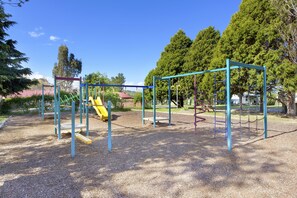 Children’s play area – outdoor