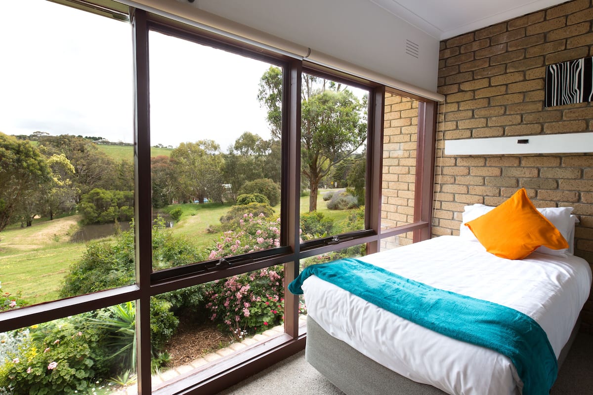 Standard Room, Non Smoking, Kitchenette (Double/Queen)