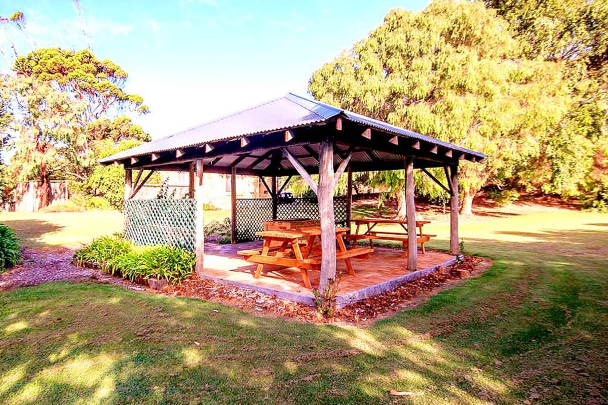 Standard Studio, Non Smoking, Kitchen (Spa Studio 1) | Garden