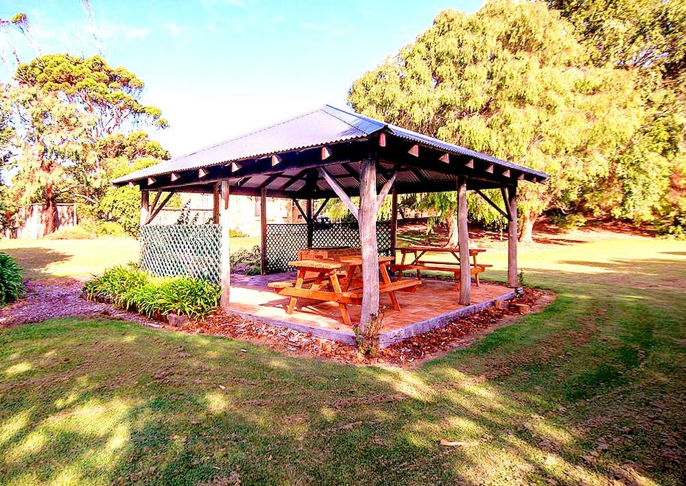 Spring Bay Villas by null