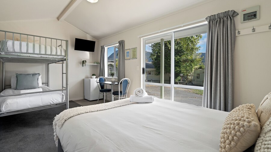 Tasman Holiday Parks - Picton