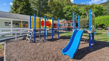 Children’s play area – outdoor