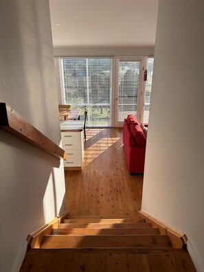 Standard Cottage, 2 Bedrooms, Non Smoking, Lake View (Redgum Cottage)