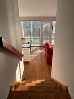 Standard Cottage, 2 Bedrooms, Non Smoking, Lake View (Redgum Cottage) | Iron/ironing board, bed sheets