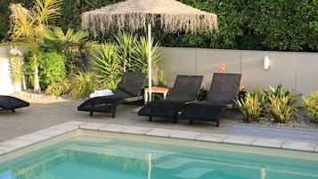 Outdoor pool, pool loungers