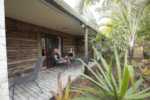 標準套房, 2 間臥室, 非吸煙房, 廚房 (Cabin s/contained 5 per) | 露台/庭院