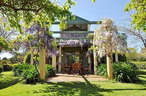 Suite estándar, varias habitaciones, para no fumadores, cocina (Barn House) | Terraza o patio