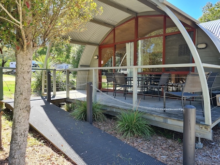 Exterior. Mallacoota's Shady Gully Caravan Park
