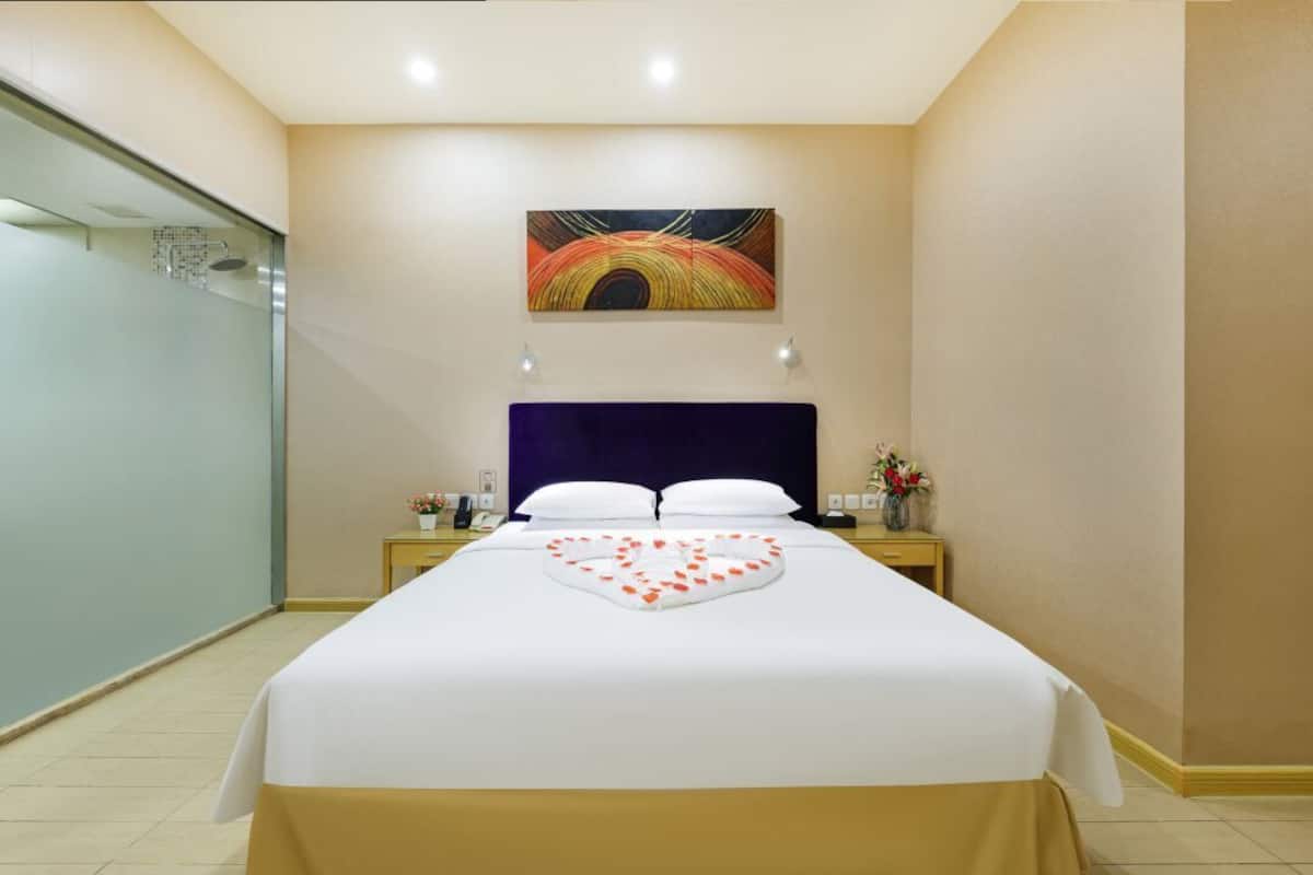 Quarto superior | 1 quarto, escrivaninha, Wi-Fi de cortesia, roupa de cama