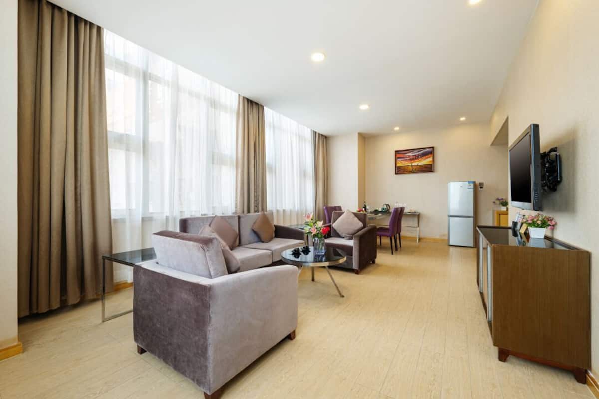 Quarto premier | 1 quarto, escrivaninha, Wi-Fi de cortesia, roupa de cama